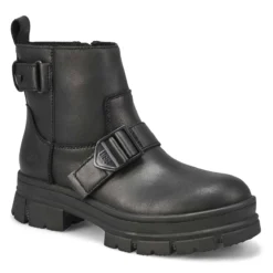 UGG Women's Ashton Short Waterproof Boot -Bla