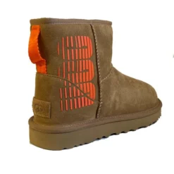 UGG CLASSIC MINI SIDE LOGO BOOTS -Ugg uggcamelside3