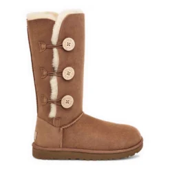 UGG Australia Bailey Button Triplet Chestnut